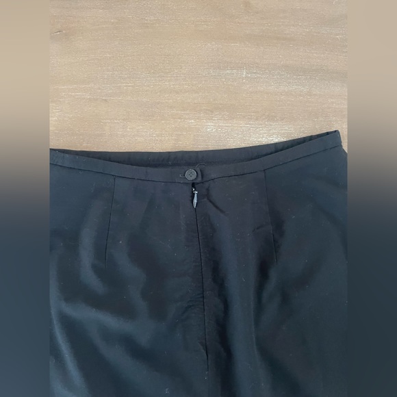 Ann Taylor Pencil Skirt in Black Sz 6 - Picture 4 of 4